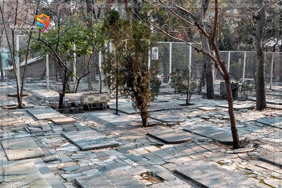 نمایی از گورستان ظهیرالدوله تهران